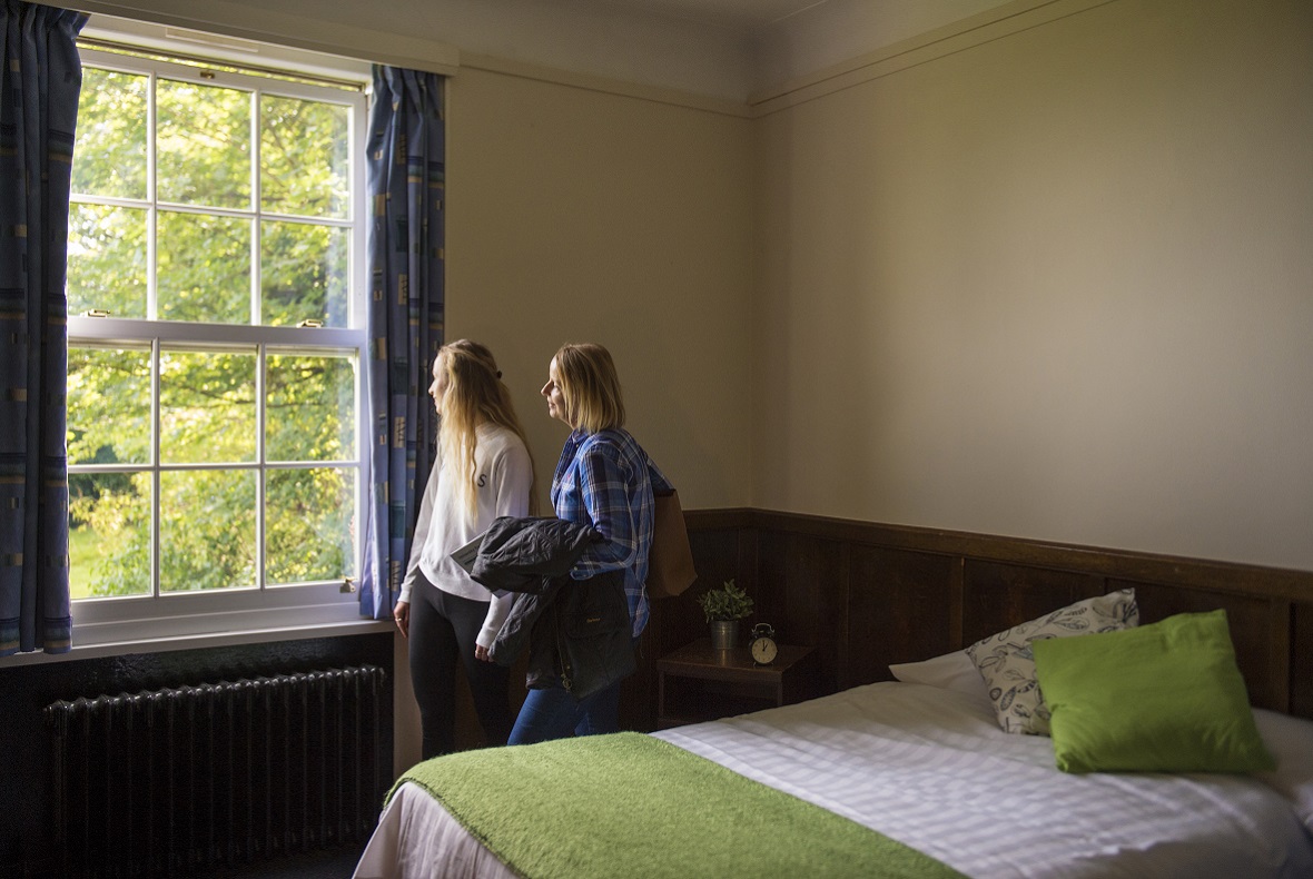 What accommodation is available for university students and how much does it cost?